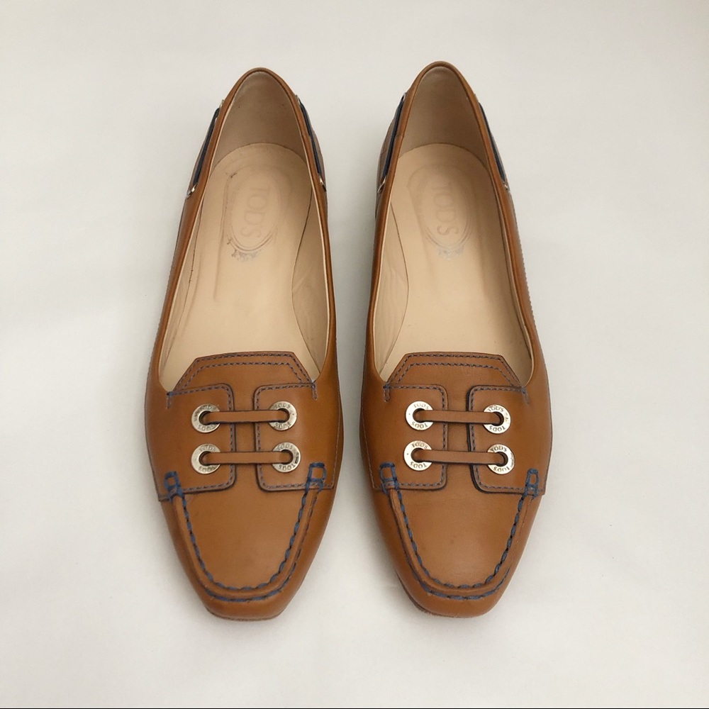 Tod’s Leather Ballerina Loafer Slip On Flats - Picture 2 of 11